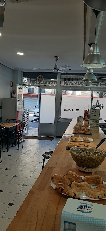 BAR CAFETERÍA BELKOAIN