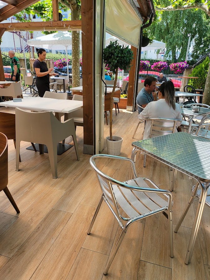 Bar-Restaurante "Domaika"