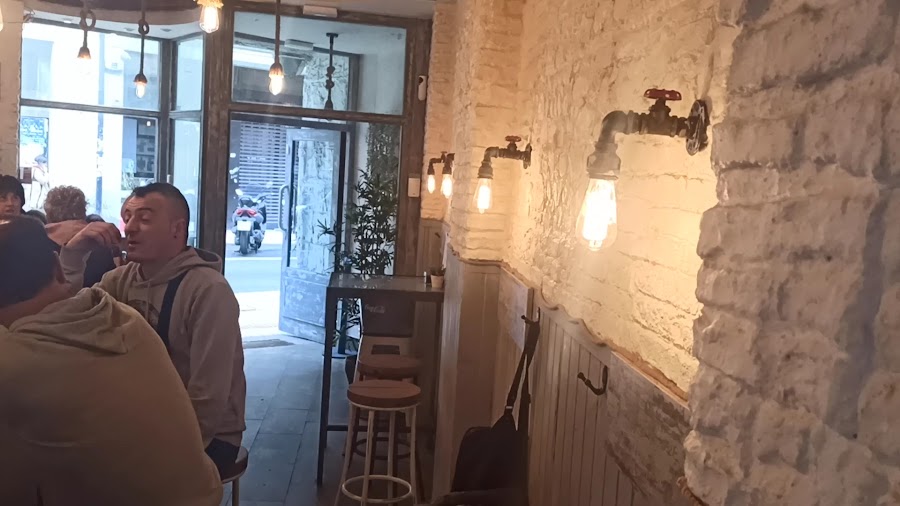 LA BODEGUITA DEL AKER