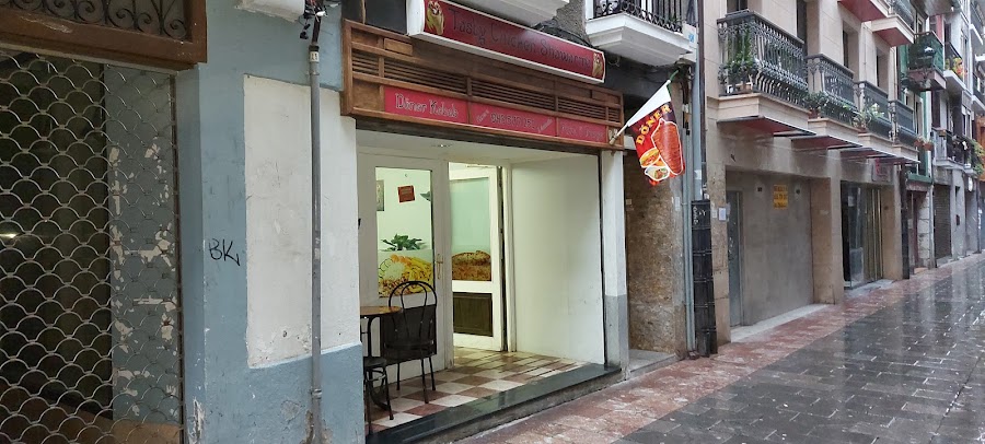 Tasty chicken shawarma