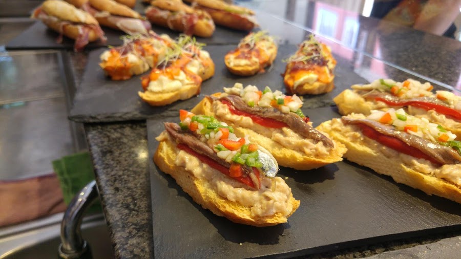El Trébol Taberna Hirusta